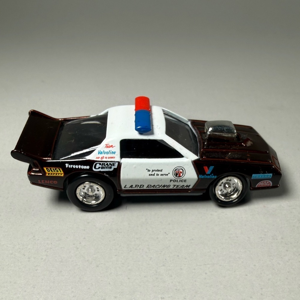 Johnny Lightning LAPD Pro Stock Camaro Die-Cast 1:64